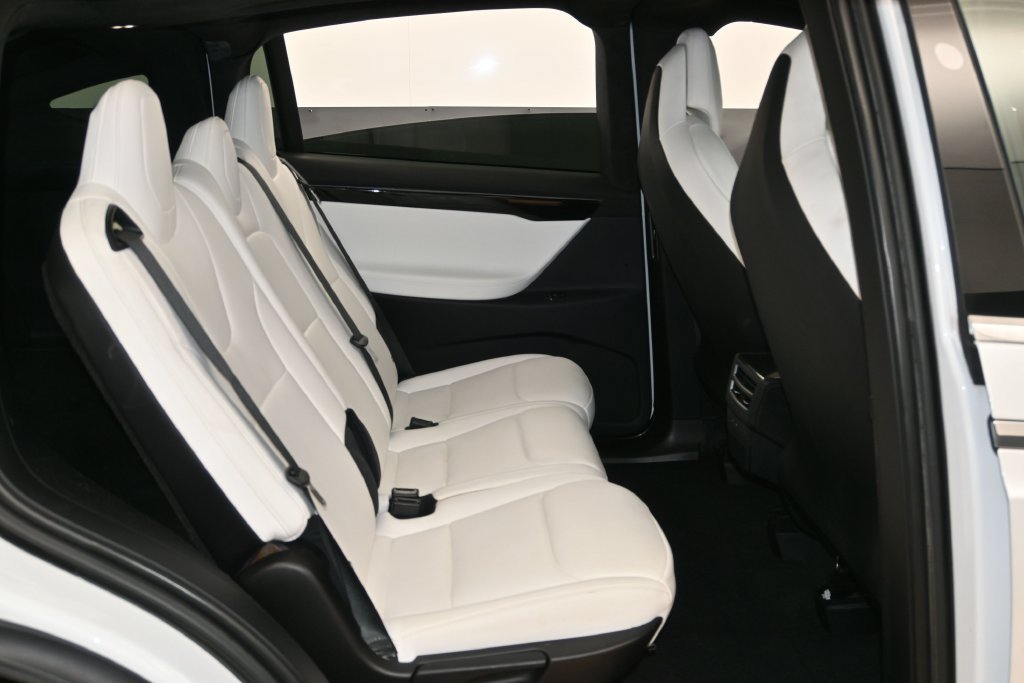 Used 2019 Tesla Model X 100D AWD/4WD image 30