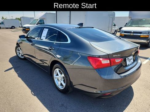 Used 2017 Chevrolet Malibu LS w/ LPO, Convenience Package 2 FWD image 8