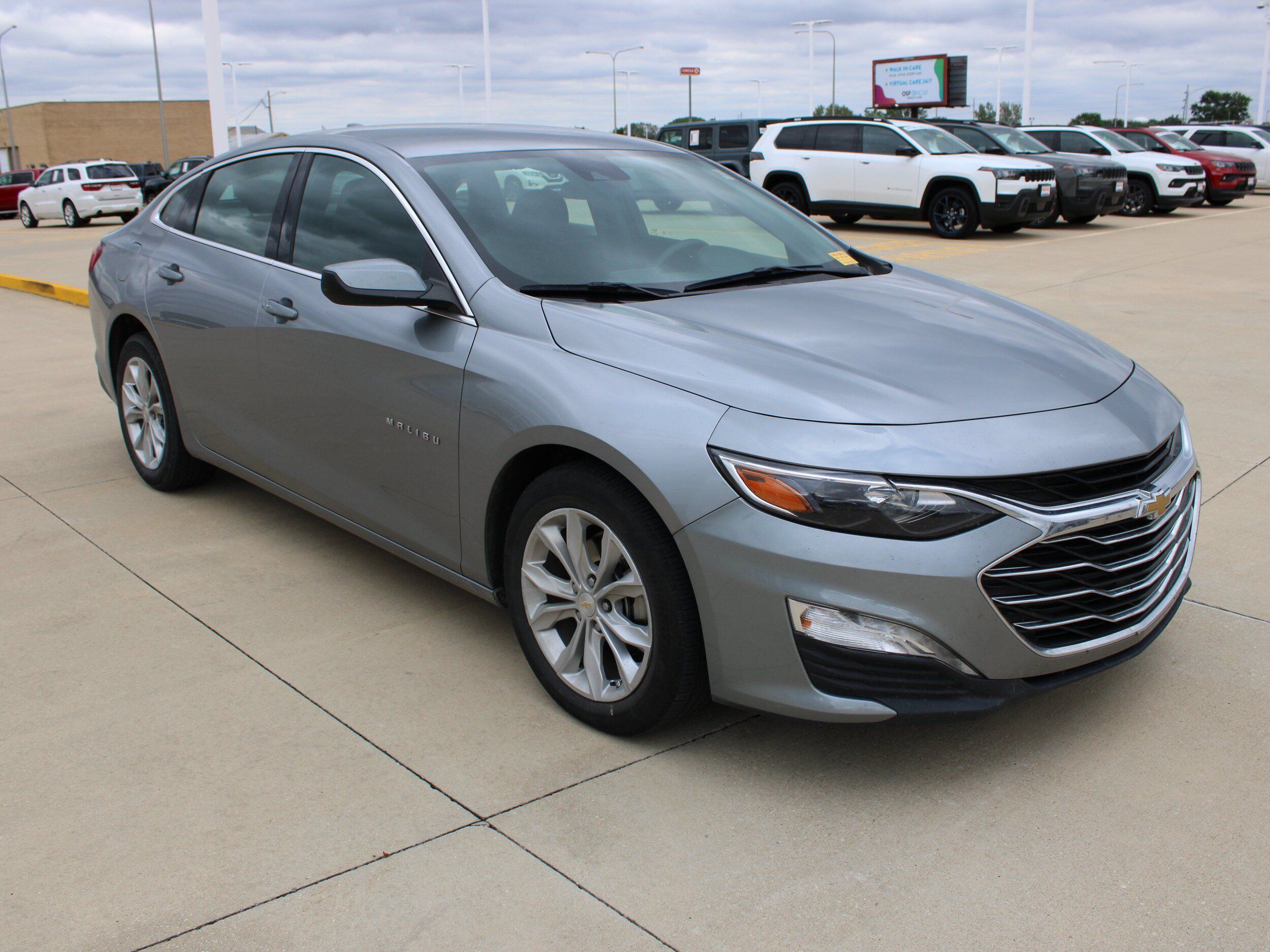 Used 2025 Chevrolet Malibu LT FWD image 7