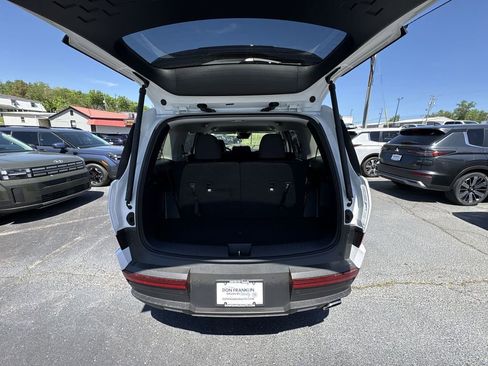 New 2026 Hyundai Santa Fe SE AWD/4WD image 18