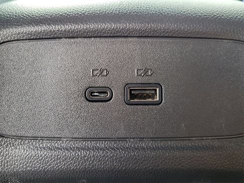 Used 2024 Buick Envista Sport Touring w/ Convenience I Package image 14