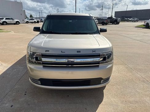 Used 2017 Ford Flex SEL w/ Equipment Group 202A AWD/4WD image 2