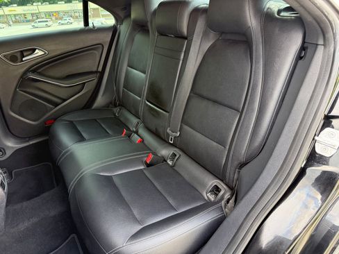 Used 2018 Mercedes-Benz CLA 250 image 41