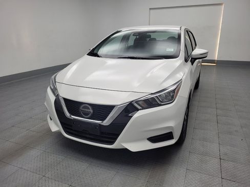 Used 2021 Nissan Versa SV FWD image 15