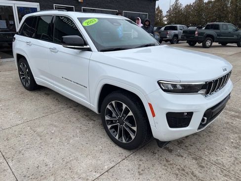 Certified 2023 Jeep Grand Cherokee Overland image 1