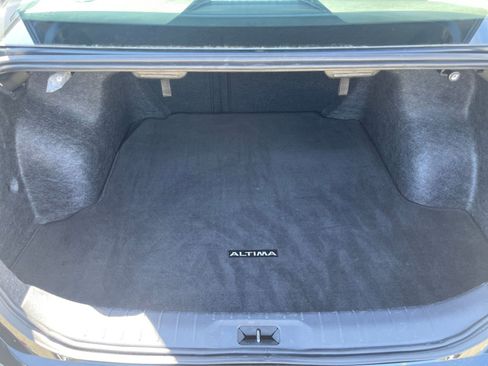 Used 2025 Nissan Altima 2.5 SV image 30