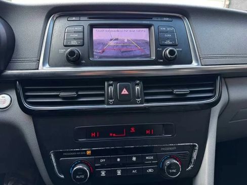 Used 2016 Kia Optima EX FWD image 17