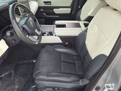 Used 2024 Toyota Sequoia Capstone image 4