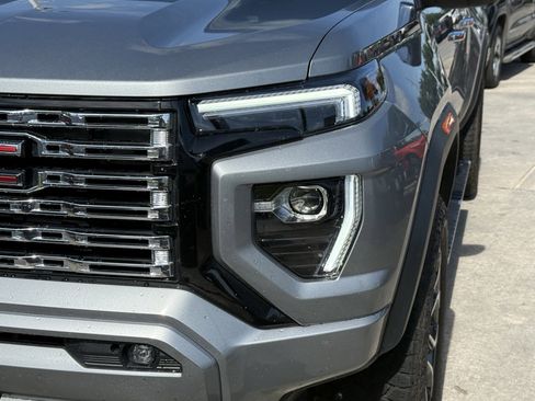 Used 2023 GMC Canyon Denali AWD/4WD image 11