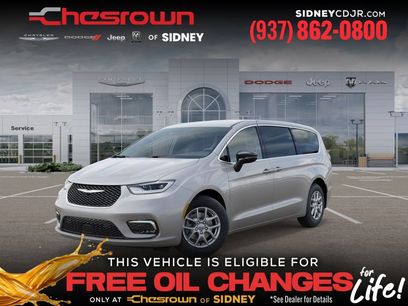 New 2026 Chrysler Pacifica Select