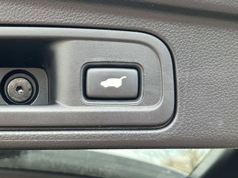 Used 2020 Honda Pilot Black Edition image 13