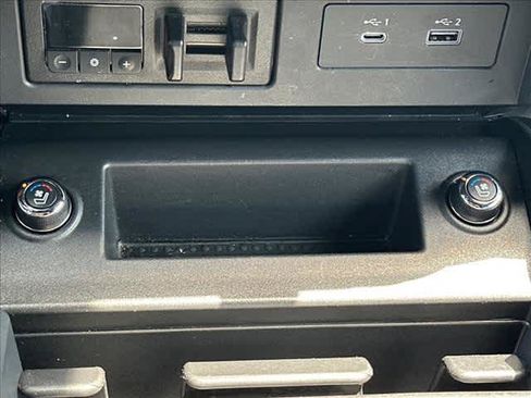 Used 2021 Nissan Titan PRO-4X w/ Pro-4x Convenience Package AWD/4WD image 32