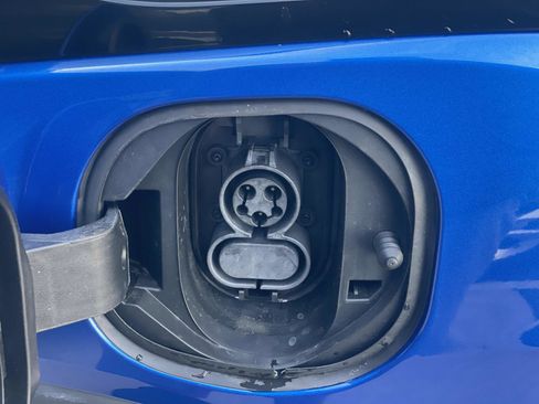 Used 2020 Chevrolet Bolt LT image 29