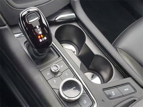 Certified 2023 Cadillac XT6 Luxury image 24