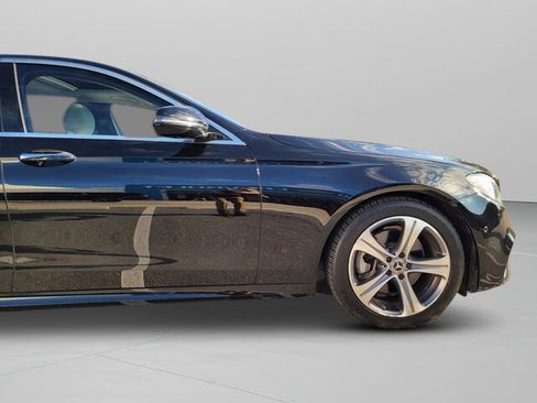 Used 2018 Mercedes-Benz E 300 image 28