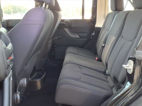 Used 2013 Jeep Wrangler Unlimited Sport image 4