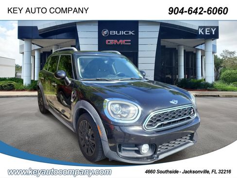 Used 2018 MINI Cooper Countryman S FWD image 1