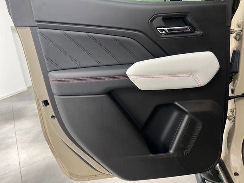 Used 2024 GMC Canyon AT4X image 15