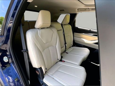 Used 2025 INFINITI QX60 Luxe AWD/4WD image 19