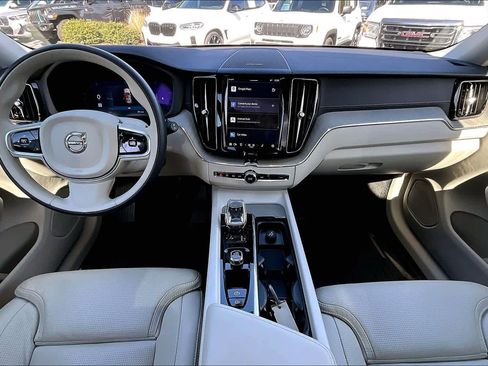 Used 2023 Volvo XC60 B5 Ultimate w/ Climate Package image 16