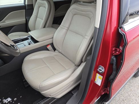 Used 2020 Lincoln Aviator Reserve image 23