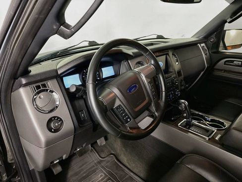 Used 2017 Ford Expedition EL Platinum AWD/4WD image 4