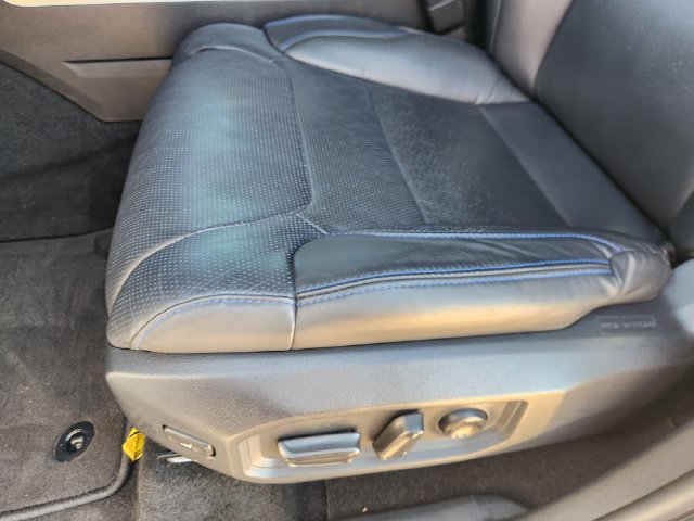 Used 2025 Toyota Tundra Platinum AWD/4WD image 24