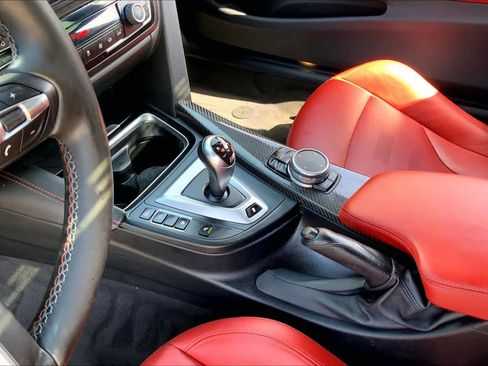 Used 2015 BMW M4 Coupe RWD image 14