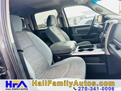 Used 2018 RAM 1500 Big Horn image 28
