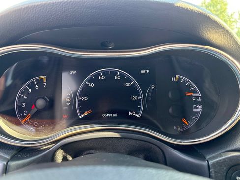 Used 2017 Jeep Grand Cherokee Limited RWD image 7