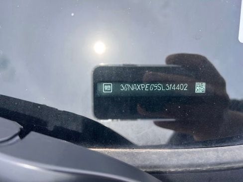 Used 2025 Chevrolet Equinox LT AWD/4WD image 5