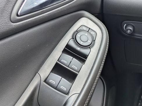 Used 2023 Buick Encore GX Preferred w/ Cold Weather Comfort Package FWD image 24