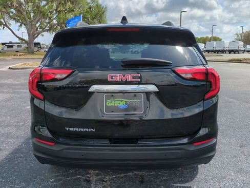 Used 2020 GMC Terrain SLE w/ Driver Convenience Package FWD image 5