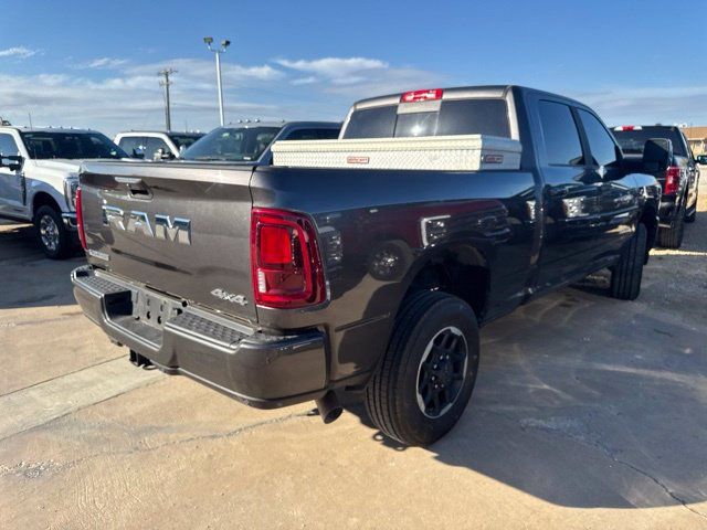 Used 2026 RAM 2500 Laramie AWD/4WD image 7