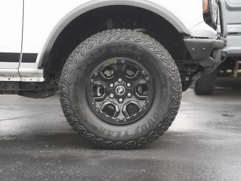 Certified 2022 Ford Bronco Wildtrak image 4