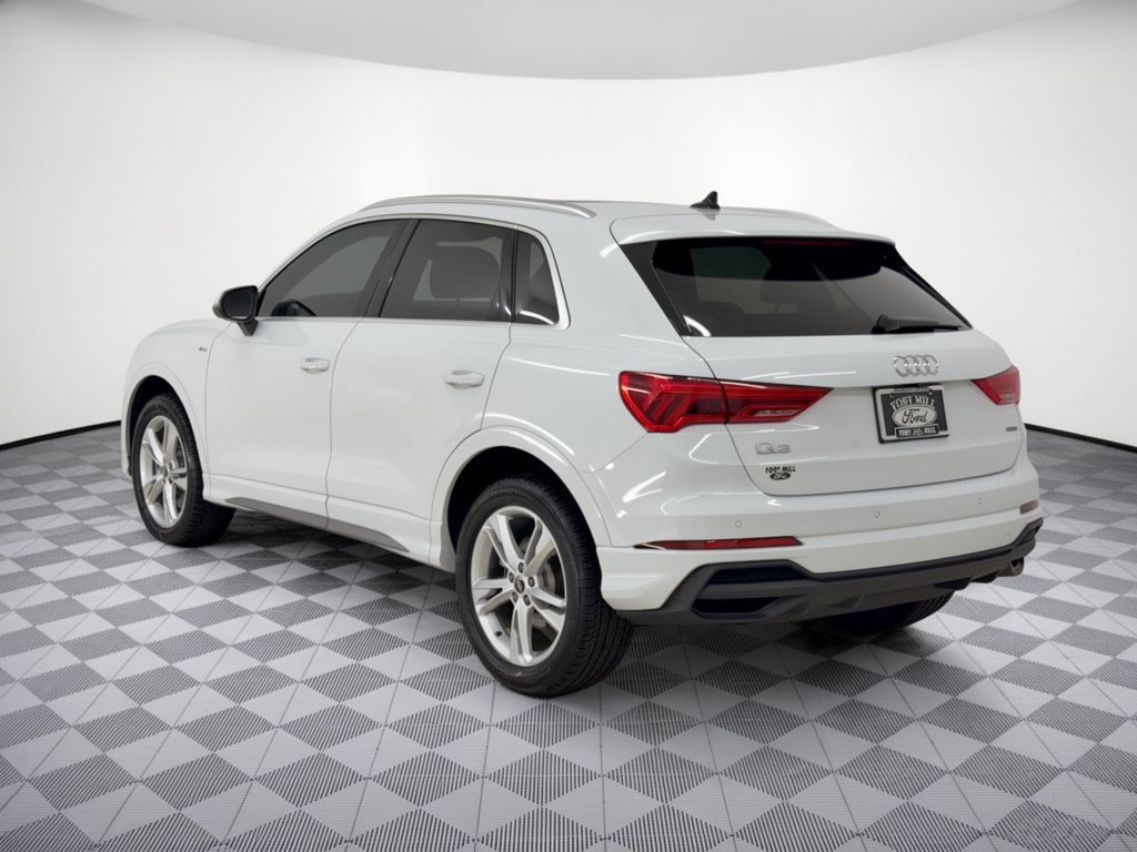 Used 2024 Audi Q3 2.0T Premium AWD/4WD image 3