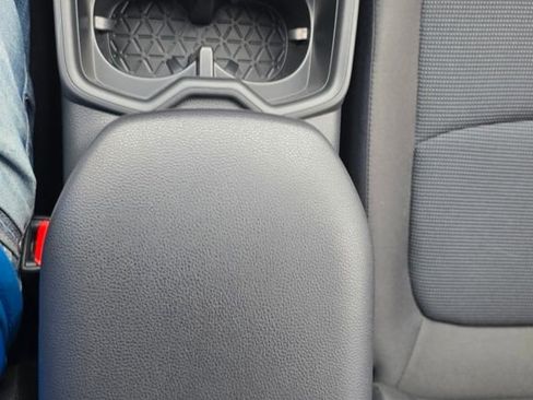 Used 2025 Toyota RAV4 LE image 25