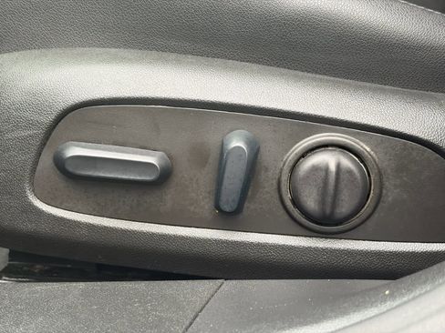 Used 2022 Chevrolet Malibu LT w/ Leather Package image 13