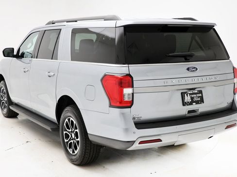 Used 2024 Ford Expedition Max XLT image 7