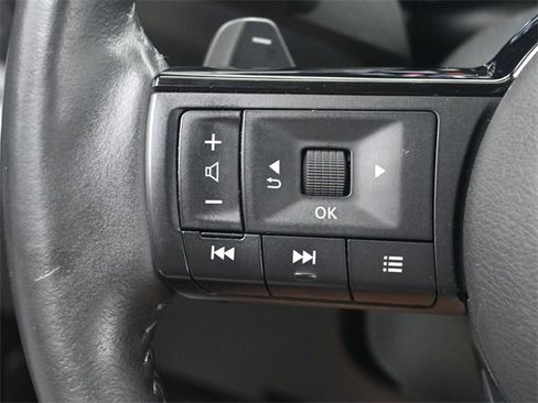 Used 2023 Nissan Pathfinder SL image 28