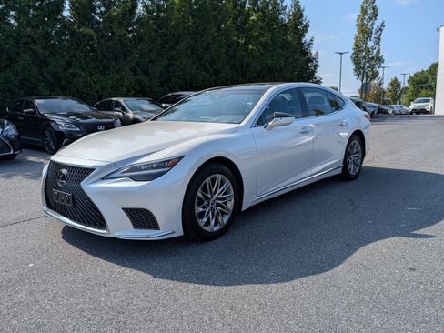 Certified 2022 Lexus LS 500 AWD w/ Interior Upgrade Package image 7