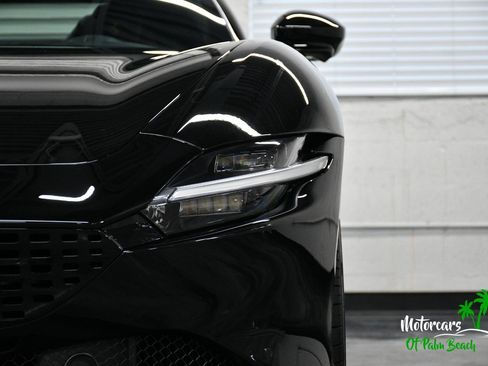 Used 2024 Ferrari Roma Spider RWD image 44