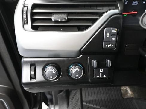 Used 2018 Chevrolet Tahoe LT w/ Max Trailering Package AWD/4WD image 32