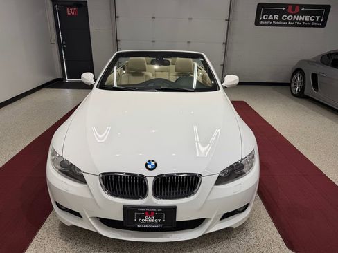 Used 2010 BMW 328i Convertible RWD image 5