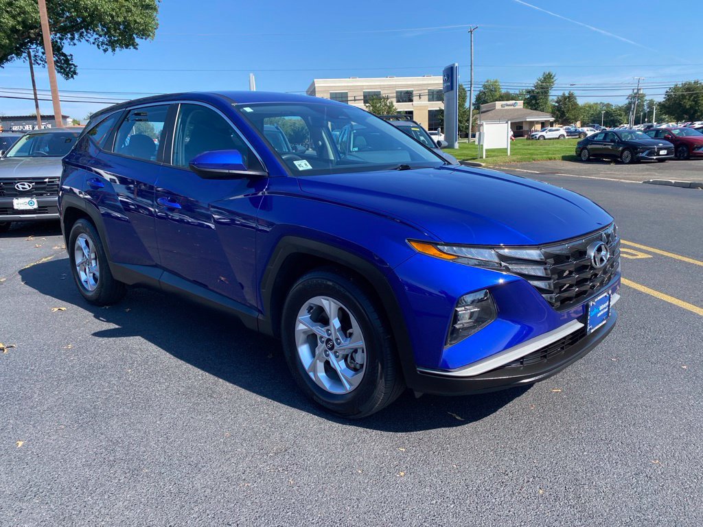 Certified 2024 Hyundai Tucson SE FWD image 1