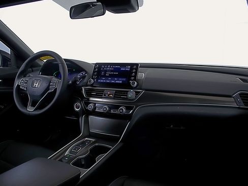 Used 2022 Honda Accord Sport image 14