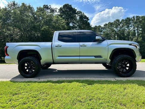 Used 2023 Toyota Tundra Platinum AWD/4WD image 4