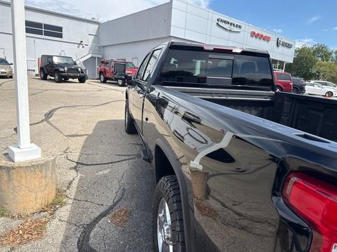 Used 2021 Chevrolet Silverado 3500 LTZ w/ LTZ Plus Package AWD/4WD image 6