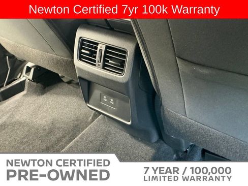 Used 2025 Nissan Rogue SV FWD image 15
