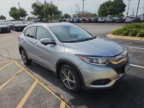 Used 2022 Honda HR-V EX image 2